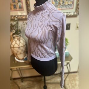 FABLETICS ATHLETIC WORKOUT YOGA LILAC & TAUPE LONG SLEEVE CROPPED TOP SIZE L